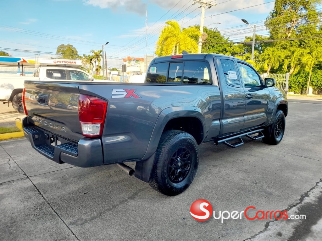 2020 Toyota Tacoma SR5 — foto 7 / 12