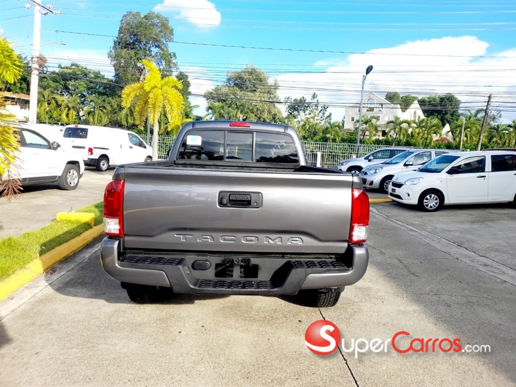 2020 Toyota Tacoma SR5 — foto 9 / 12