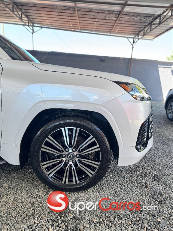 2022 Lexus LX 600 Luxury — foto 2 / 12