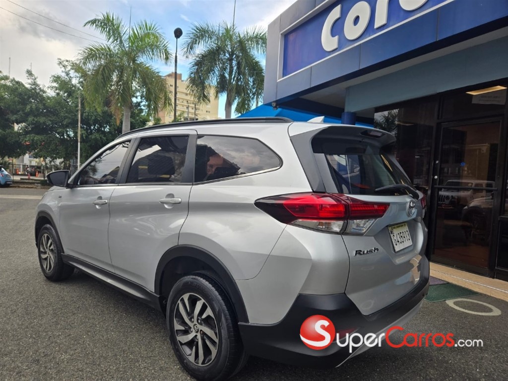 2019 Toyota Rush — foto 5 / 9
