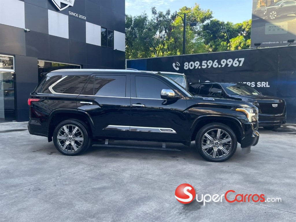 2023 Toyota Sequoia Capstone — foto 6 / 12