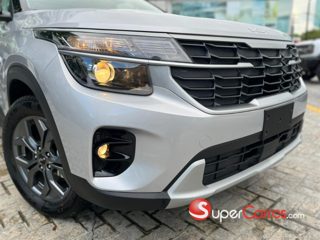 2027 Kia Seltos — foto 7 / 9