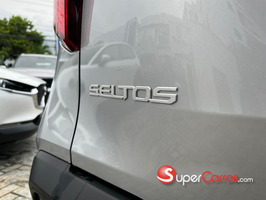 2027 Kia Seltos — foto 8 / 9