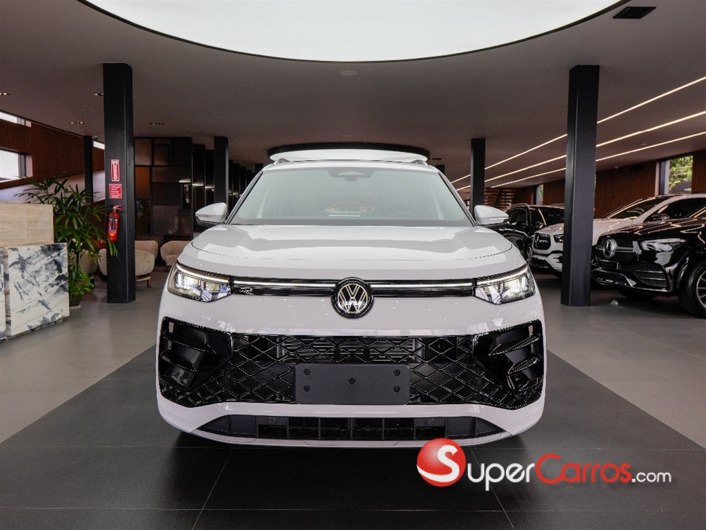 2026 Volkswagen Tiguan R Design — foto 2 / 9