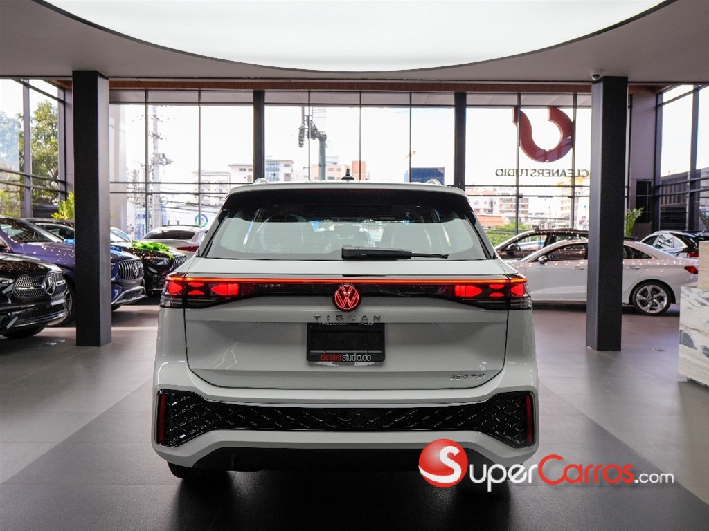 2026 Volkswagen Tiguan R Design — foto 4 / 9
