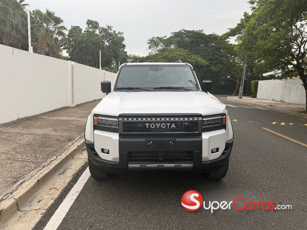 2025 Toyota Land Cruiser Prado Adventure — foto 3 / 12