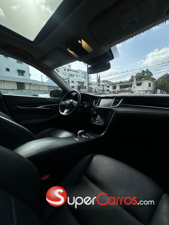 2019 Infiniti QX-50 Luxe — foto 8 / 10