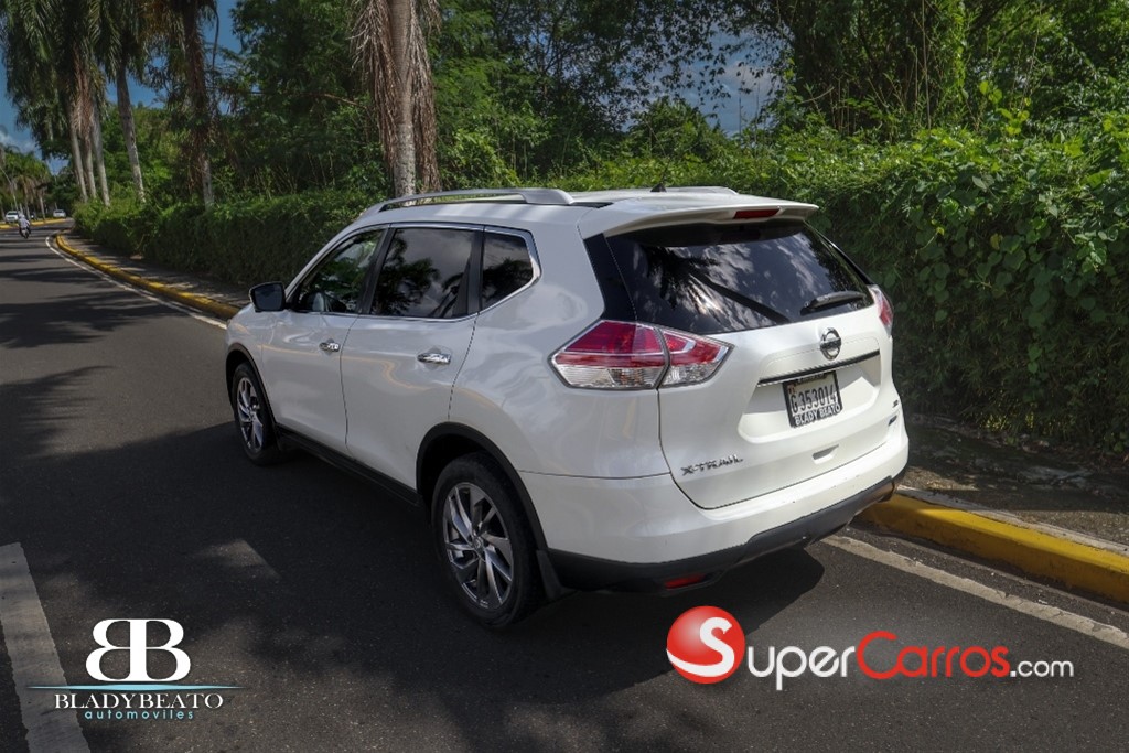 2016 Nissan X-Trail — foto 10 / 11