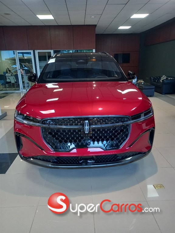 2025 Lincoln Nautilus — foto 10 / 10