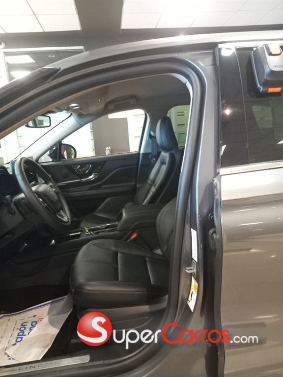 2025 Lincoln Corsair — foto 5 / 8