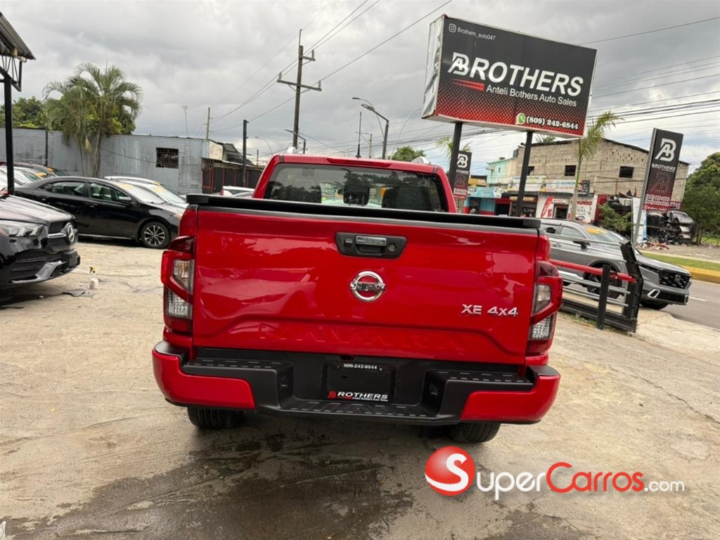 2021 Nissan Navara XE — foto 6 / 12