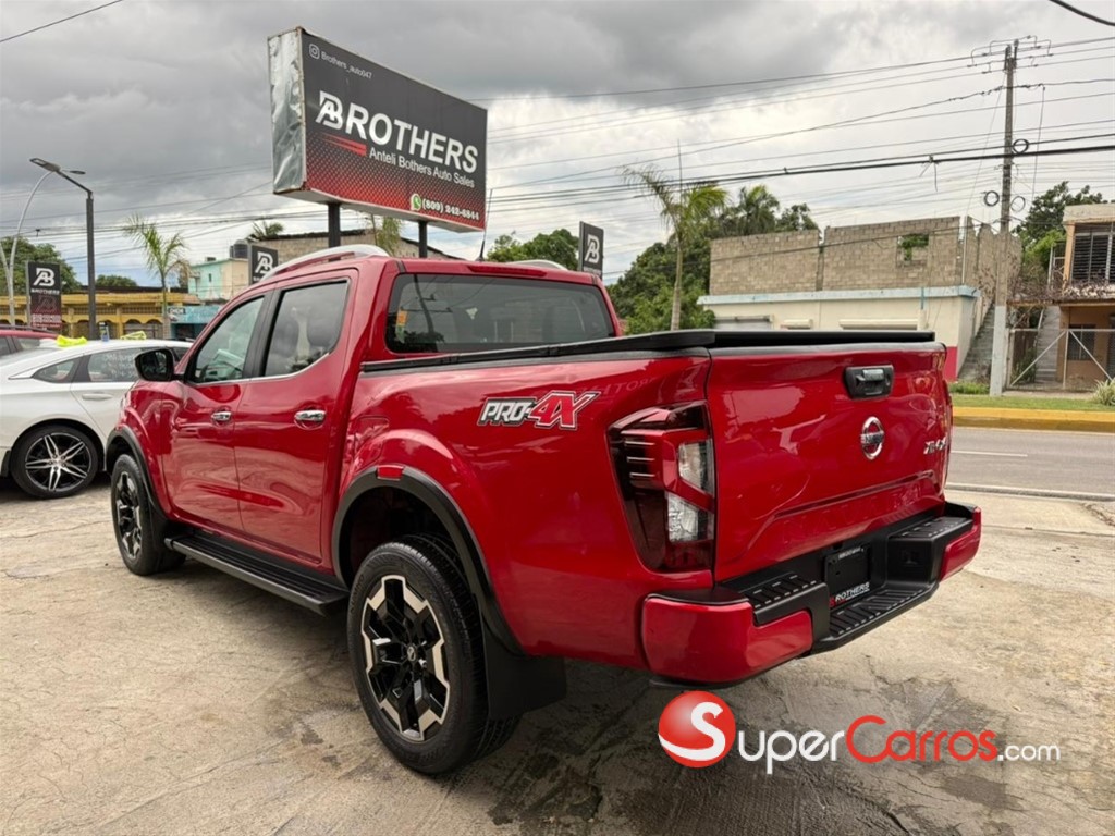 2021 Nissan Navara XE — foto 7 / 12