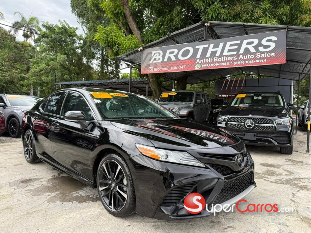 2020 Toyota Camry XSE