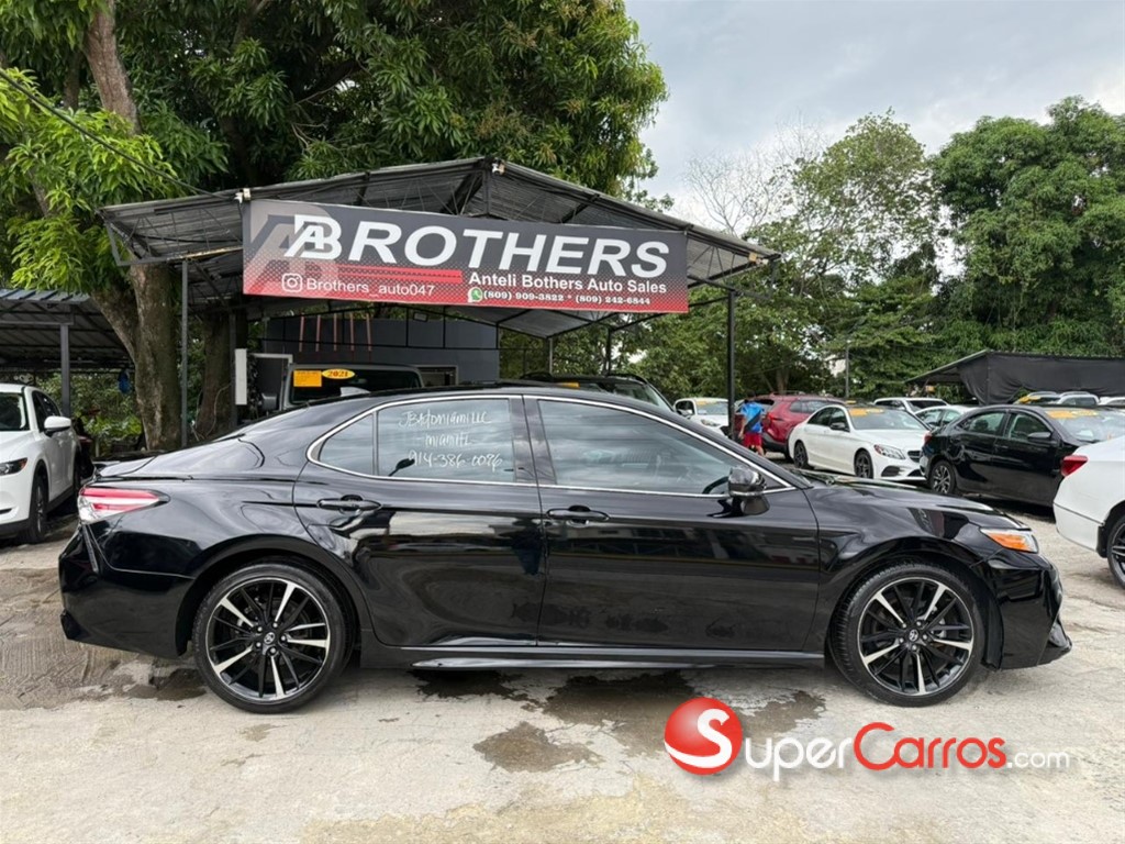 2020 Toyota Camry XSE — foto 4 / 12