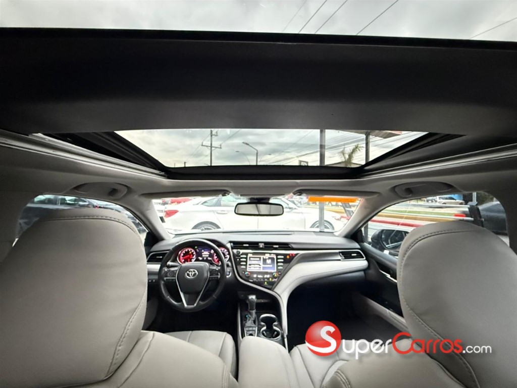 2020 Toyota Camry XSE — foto 11 / 12