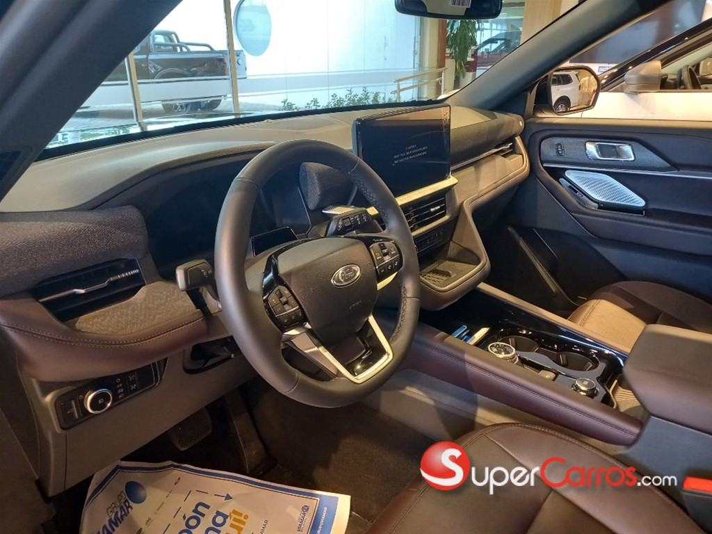 2025 Ford Explorer Platinum — foto 3 / 12