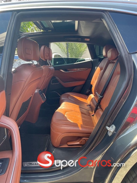 2017 Maserati Levante Q4 — foto 3 / 9
