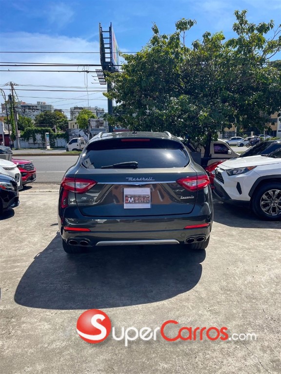 2017 Maserati Levante Q4 — foto 8 / 9
