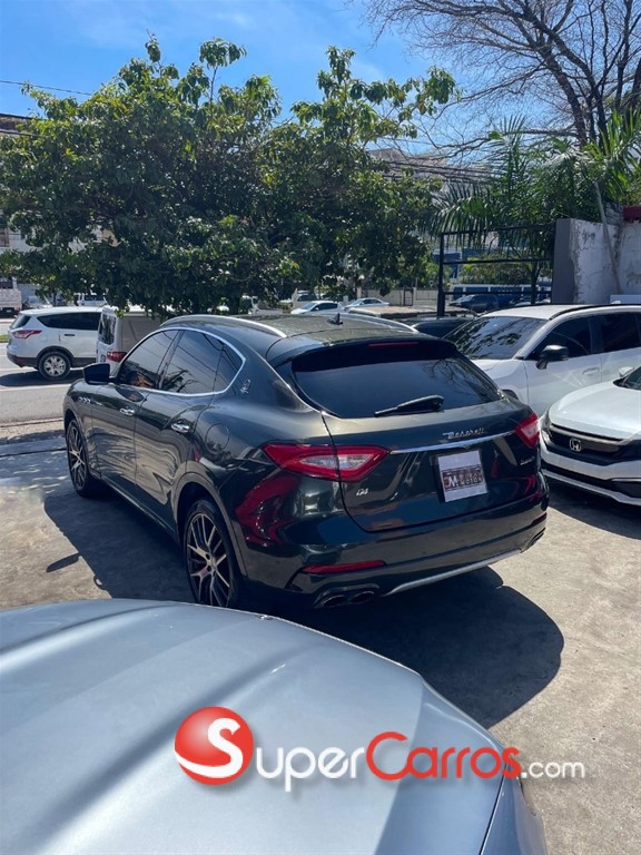 2017 Maserati Levante Q4 — foto 9 / 9