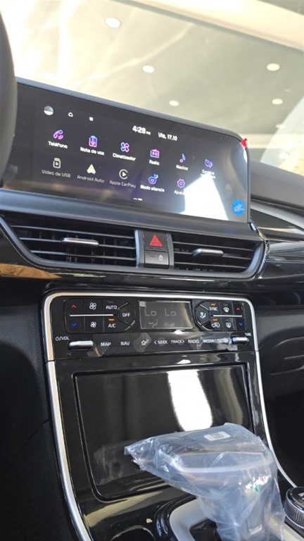 2027 Kia Seltos Luxury — foto 10 / 12