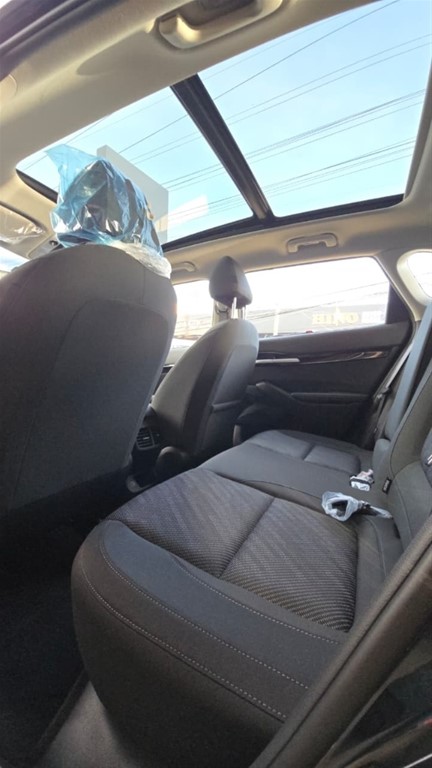 2027 Kia Seltos Luxury — foto 11 / 12