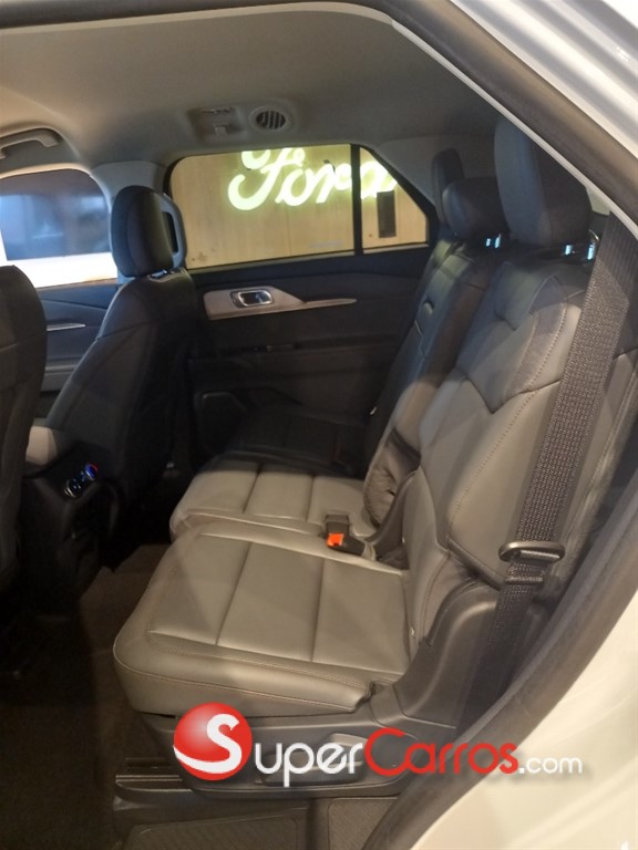 2026 Ford Explorer Active — foto 9 / 12