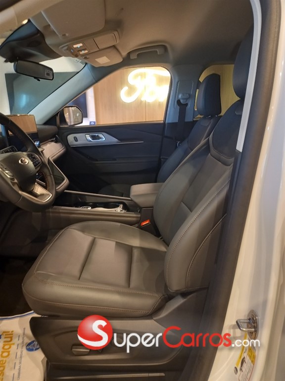 2026 Ford Explorer Active — foto 10 / 12