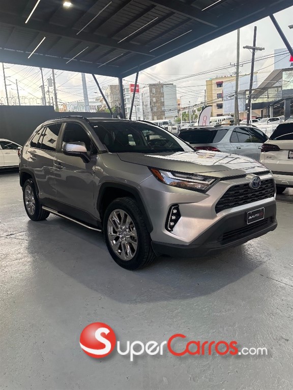 2022 Toyota RAV4 XLE — foto 2 / 9