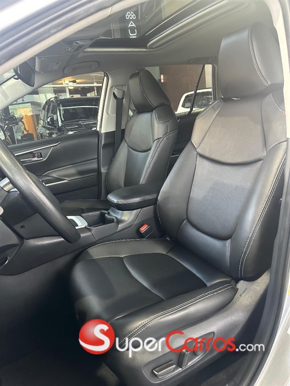 2022 Toyota RAV4 XLE — foto 4 / 9