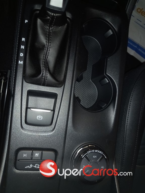 2026 Ford Everest Limited — foto 2 / 9
