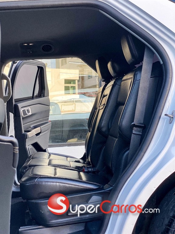 2021 Ford Explorer XLT — foto 4 / 12