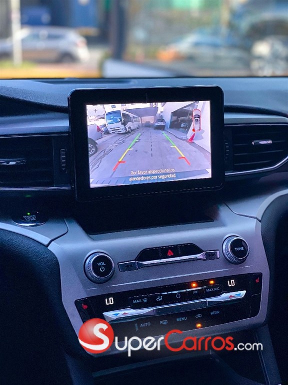 2021 Ford Explorer XLT — foto 8 / 12