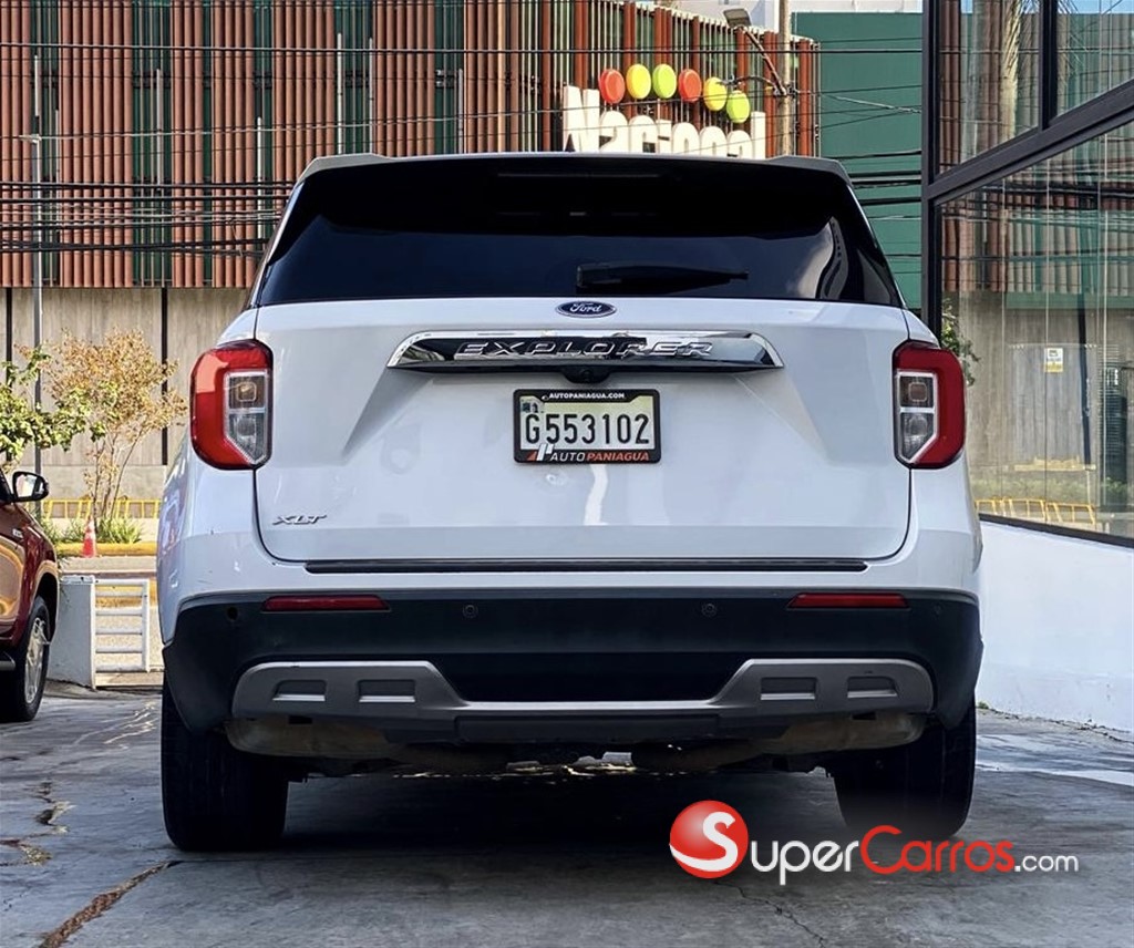 2021 Ford Explorer XLT — foto 11 / 12