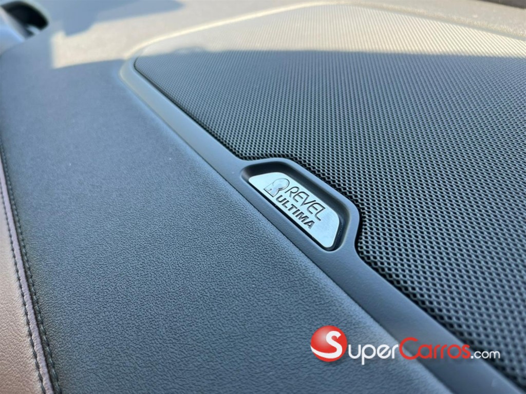 2025 Lincoln Navigator Reserve I — foto 8 / 12