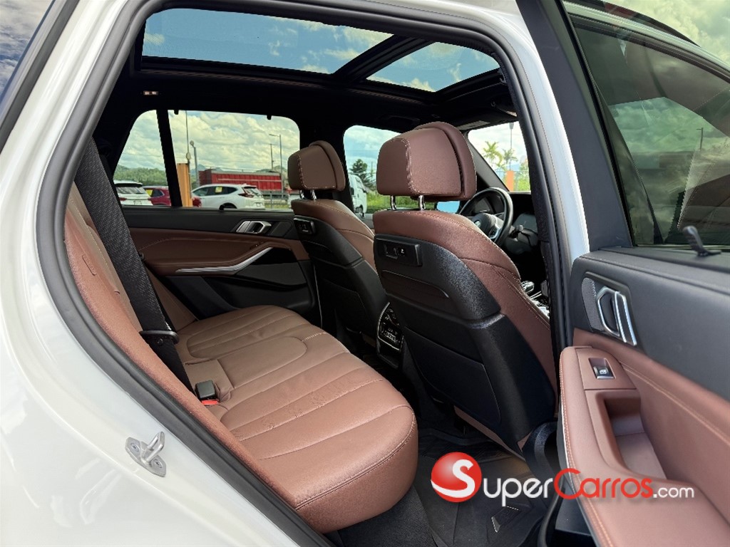 2021 BMW X 5 M Sport Package — foto 10 / 12