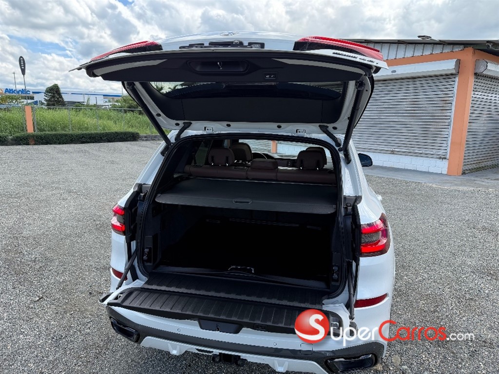2021 BMW X 5 M Sport Package — foto 12 / 12