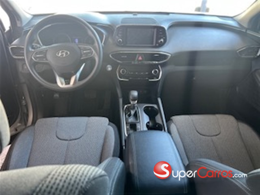 2020 Hyundai Santa Fe SE — foto 5 / 8