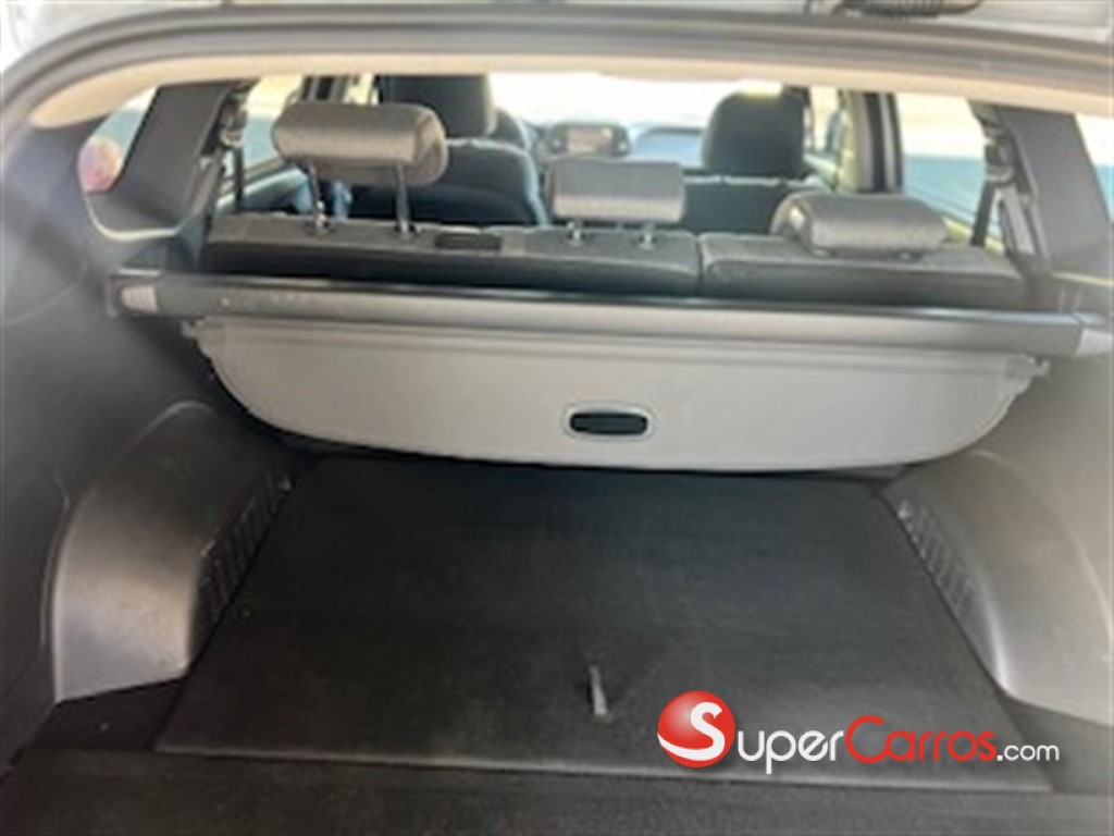 2020 Hyundai Santa Fe SE — foto 7 / 8