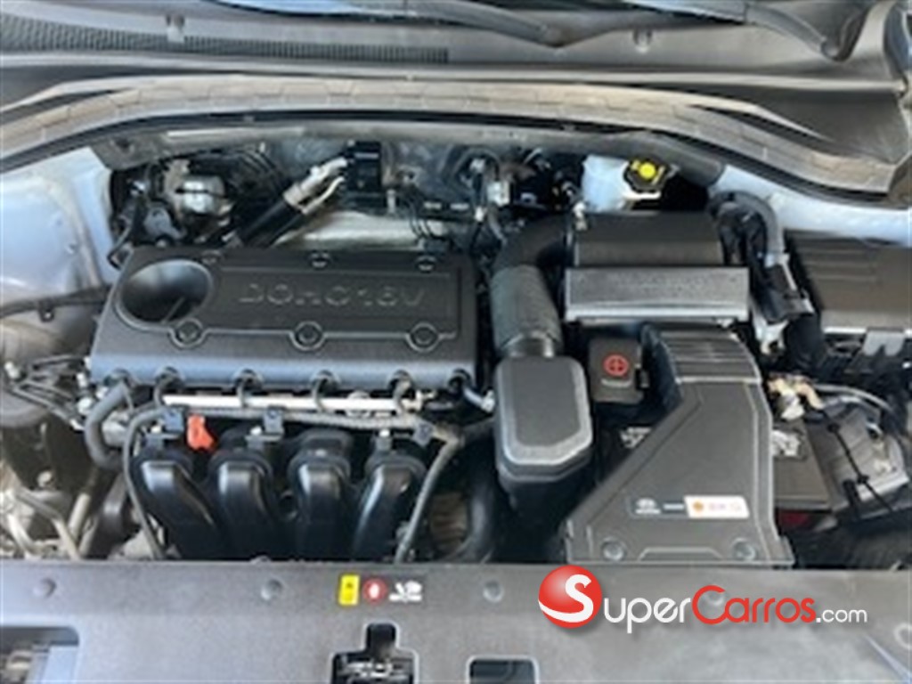 2020 Hyundai Santa Fe SE — foto 8 / 8