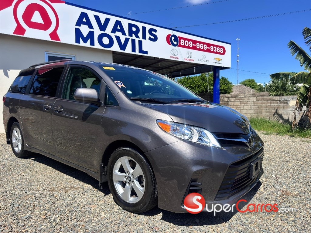 2020 Toyota Sienna LE