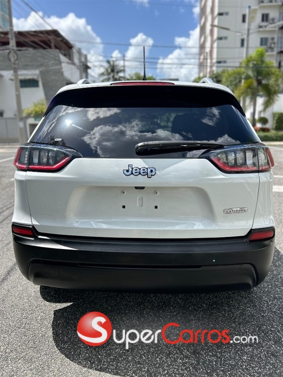 2019 Jeep Cherokee Latitude — foto 3 / 9