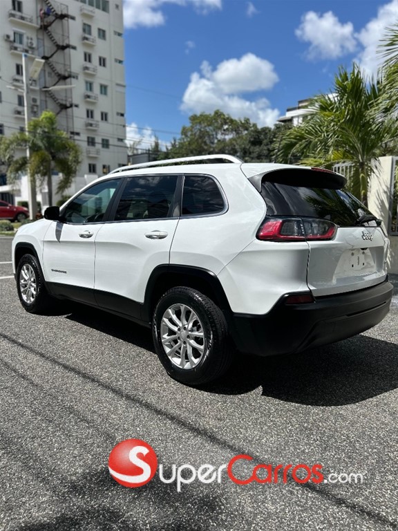 2019 Jeep Cherokee Latitude — foto 5 / 9