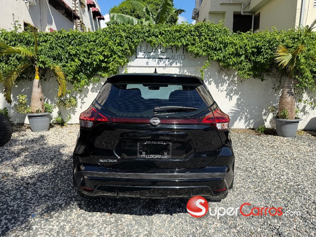 2022 Nissan Kicks SV — foto 5 / 9