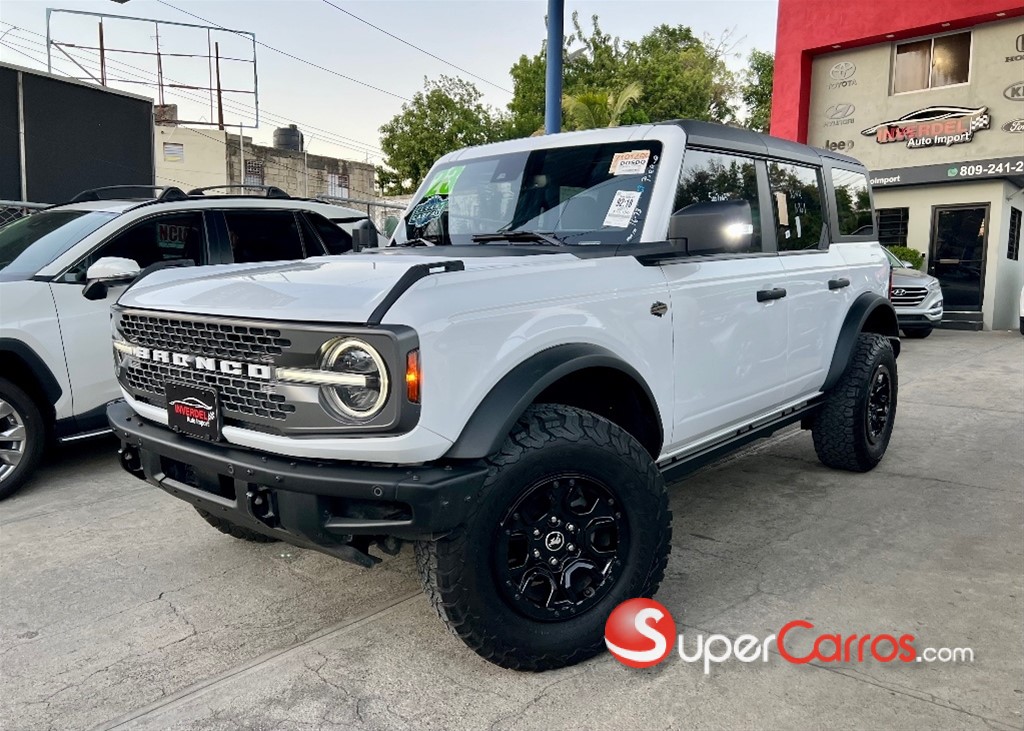 2023 Ford Bronco Wildtrak — foto 3 / 12