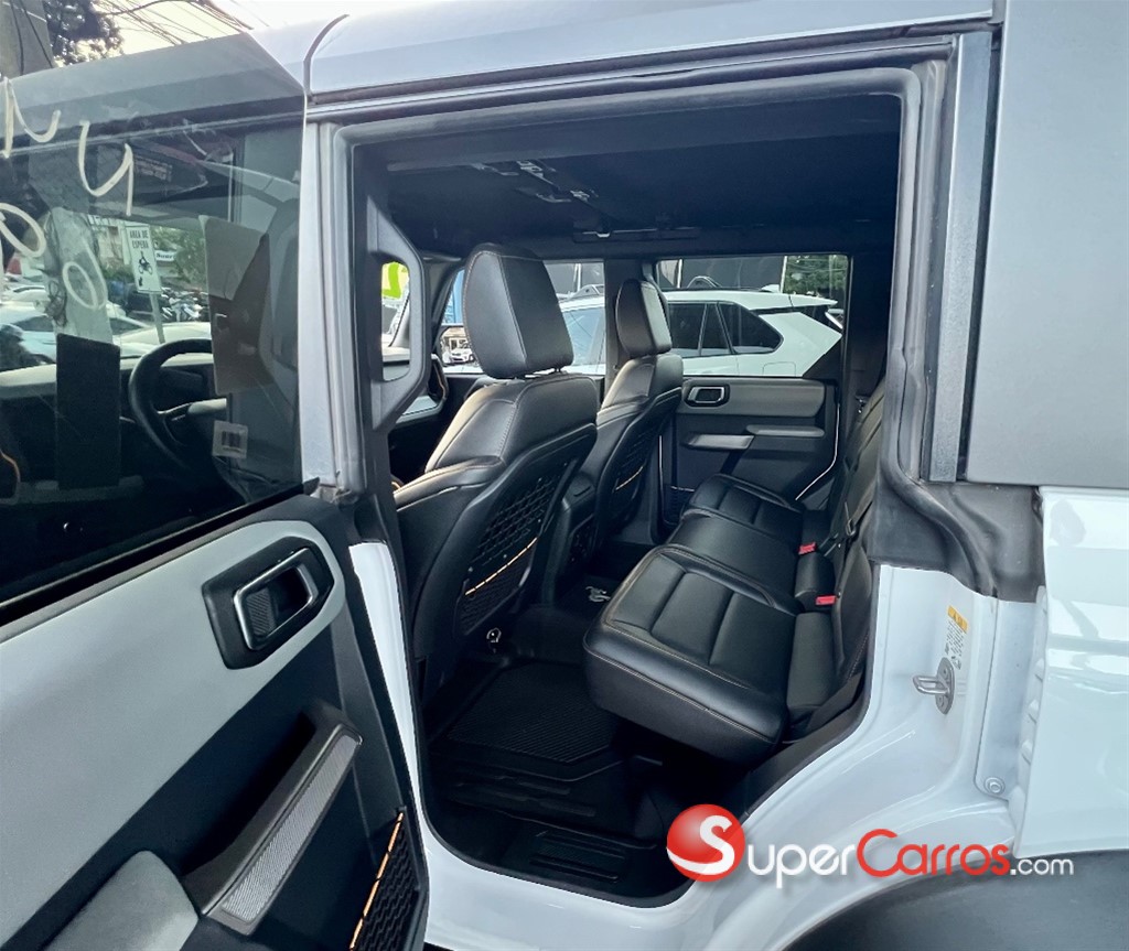 2023 Ford Bronco Wildtrak — foto 8 / 12