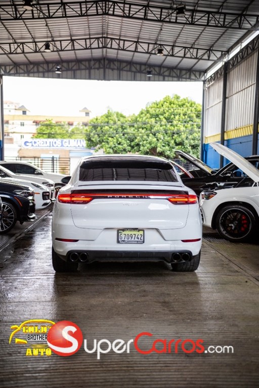 2021 Porsche Cayenne Coupe — foto 5 / 12