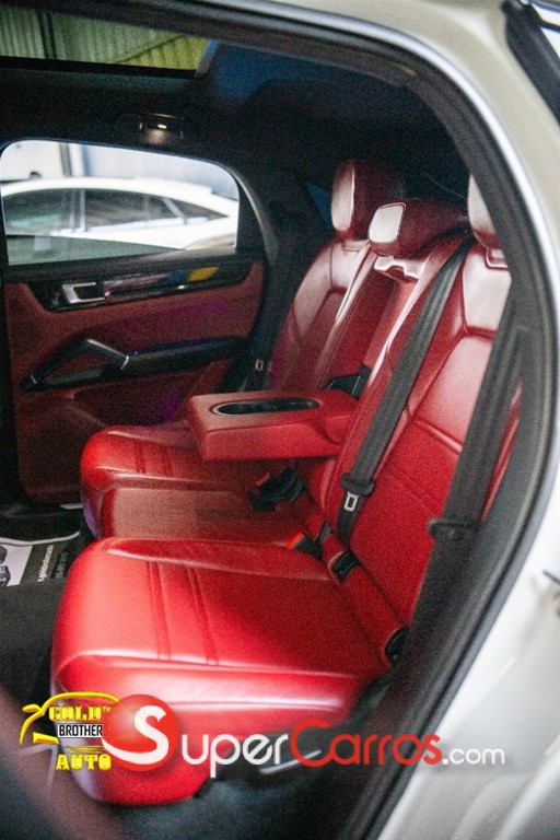 2021 Porsche Cayenne Coupe — foto 11 / 12