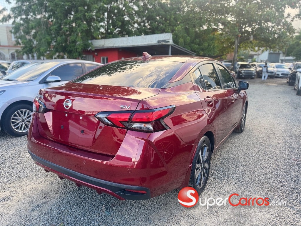 2020 Nissan Versa SV — foto 6 / 11