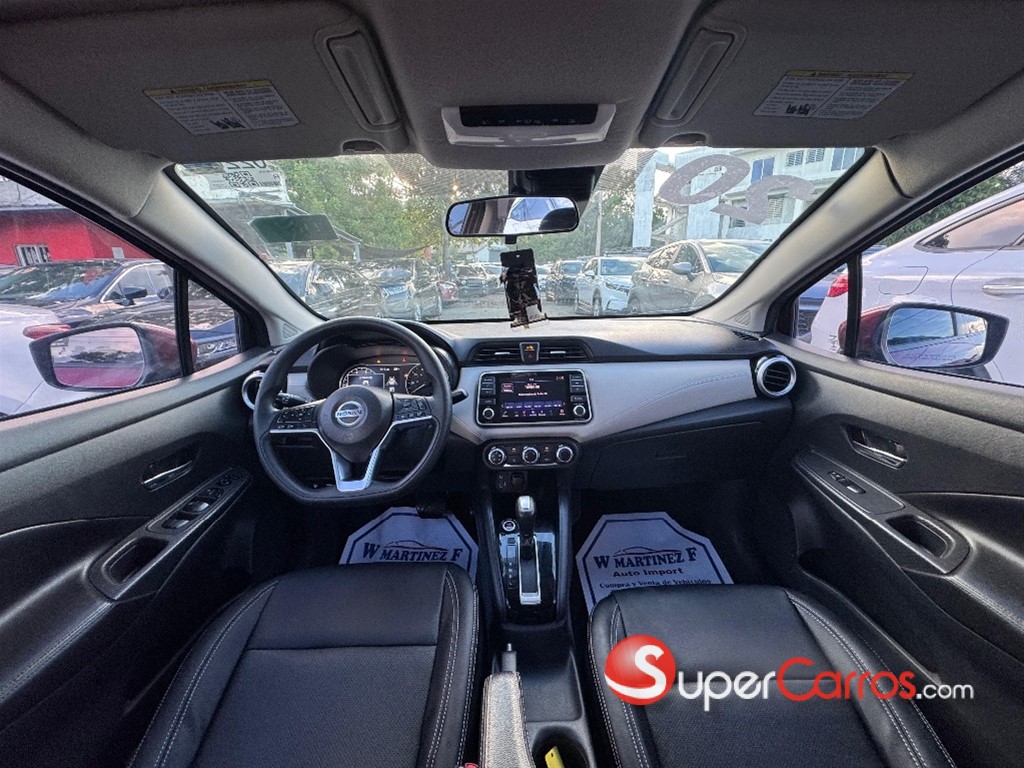 2020 Nissan Versa SV — foto 9 / 11