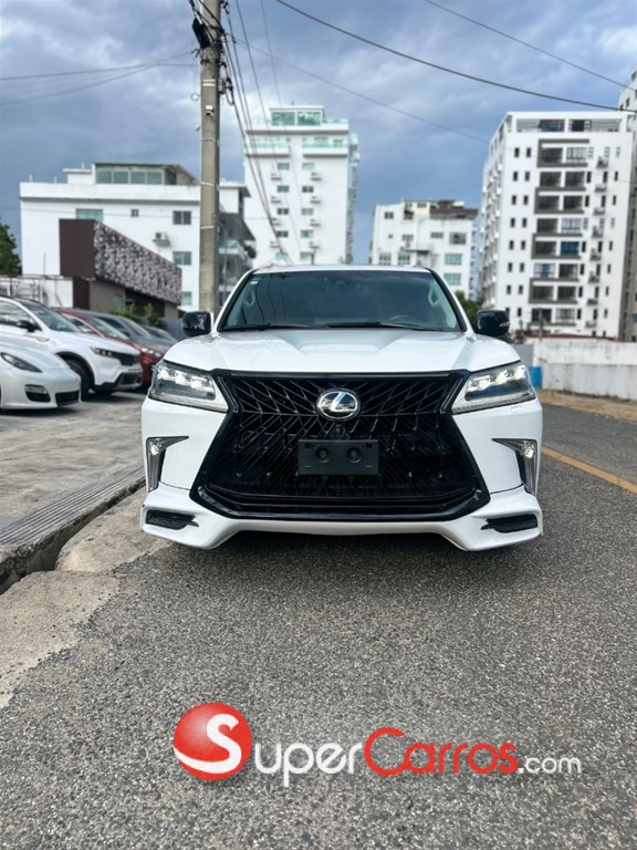 2016 Lexus LX 570 Super Sport — foto 2 / 12
